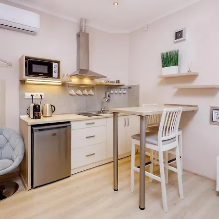 Anova Apartman Gyula Exterior foto
