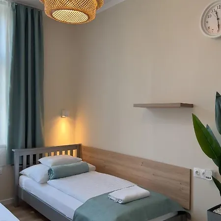 Anova Apartman Gyula Exterior foto