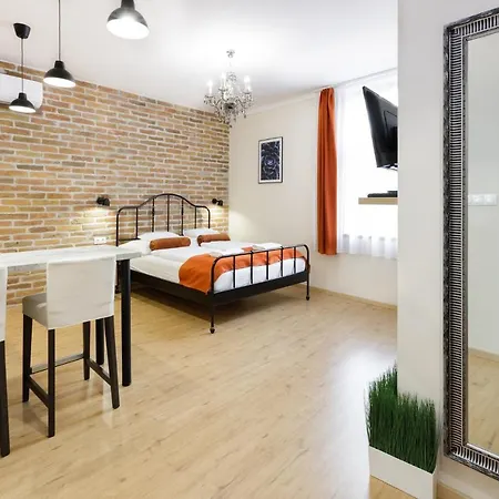 Anova Apartman Gyula Exterior foto