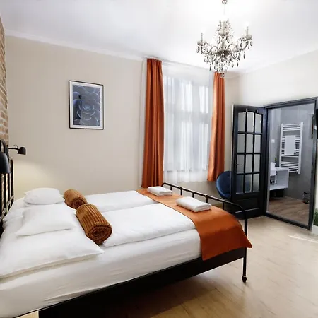 Anova Apartman Gyula Exterior foto