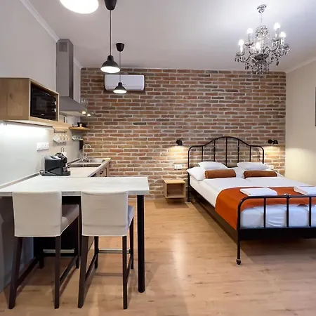 Anova Apartman Gyula Exterior foto