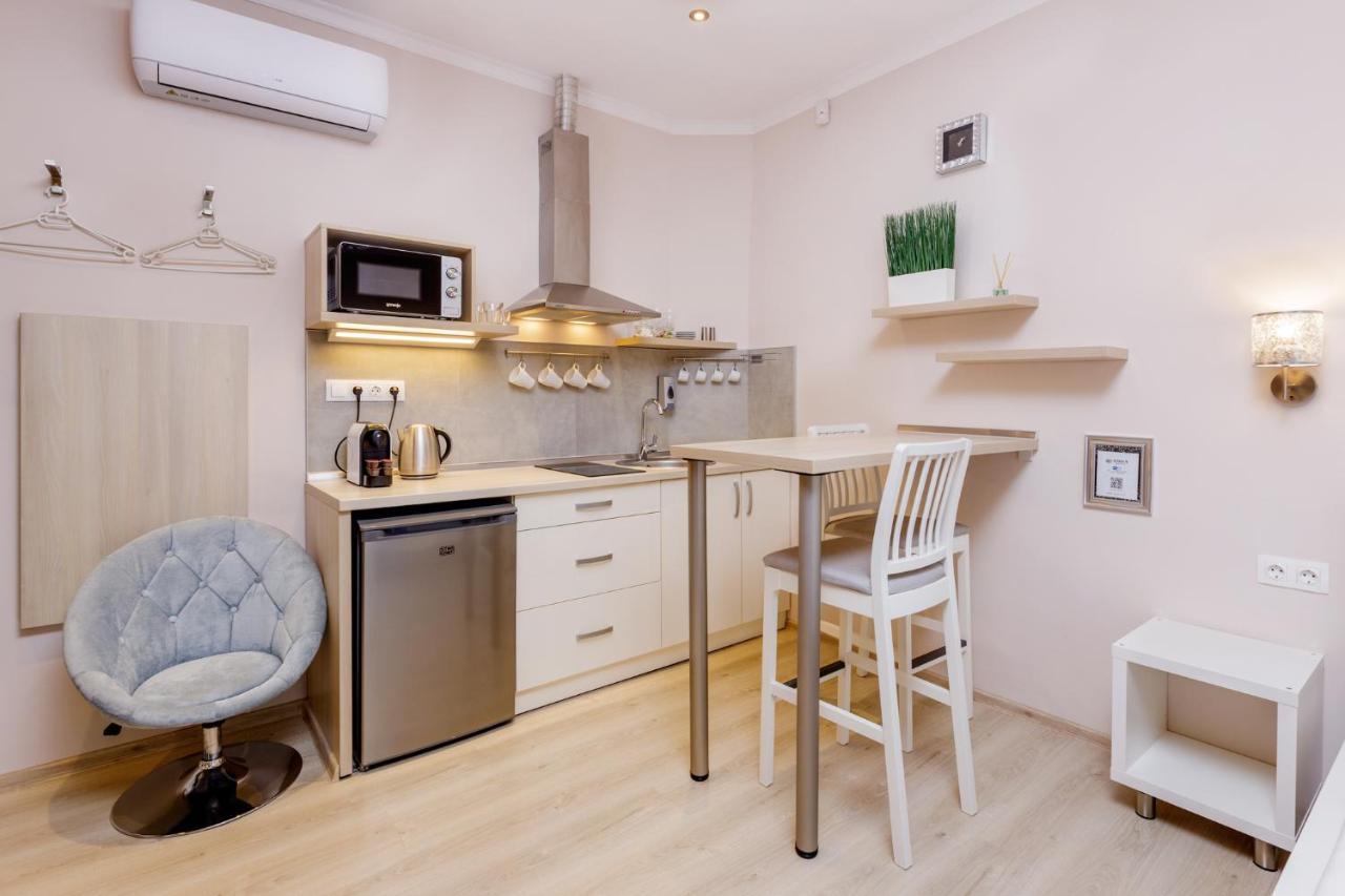 Apartment Anova